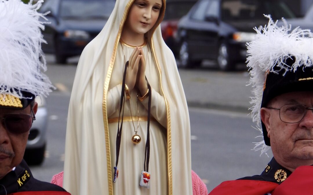 Pilgrim Statue of Fatima Visits Our Parish